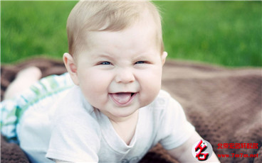 男孩起名的诀窍都在北京宏名轩起名网_取名常